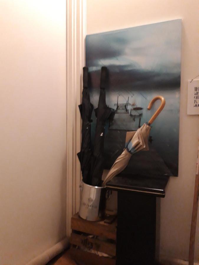 Homey Budget Bedroom Amsterdam Exterior foto